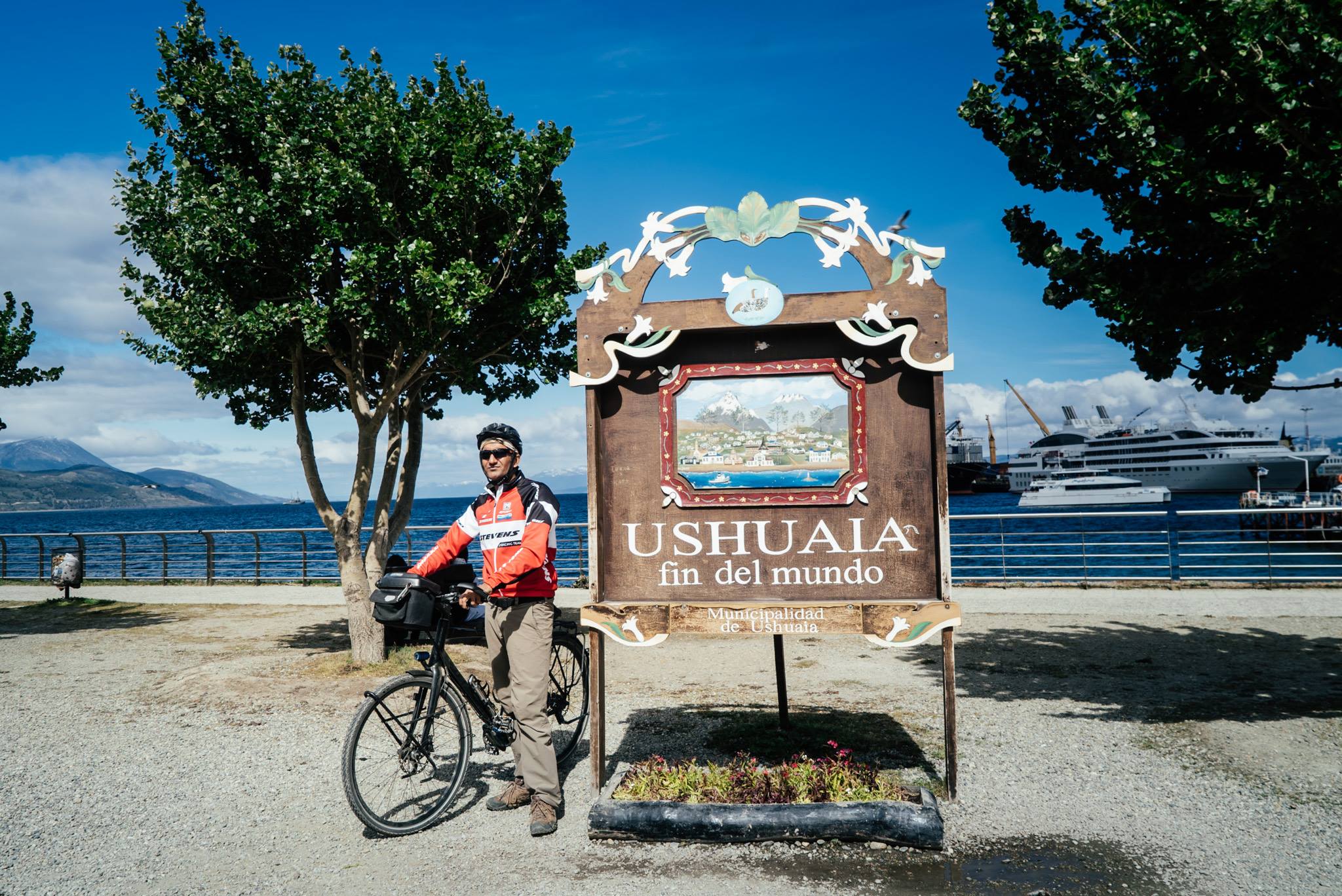 Starting my 26,000 km long journey in Ushuaia, Argentina